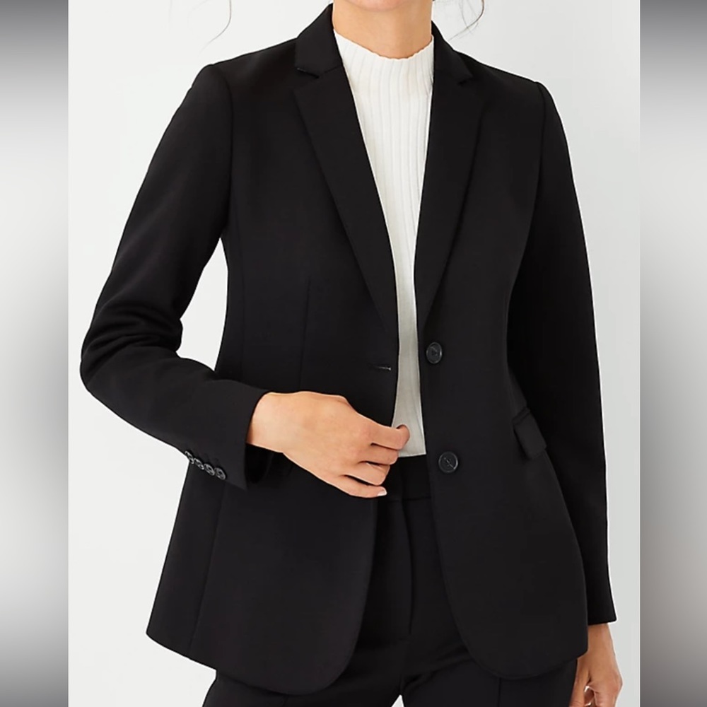 Ann Taylor 2 Button Blazer - Black size 10